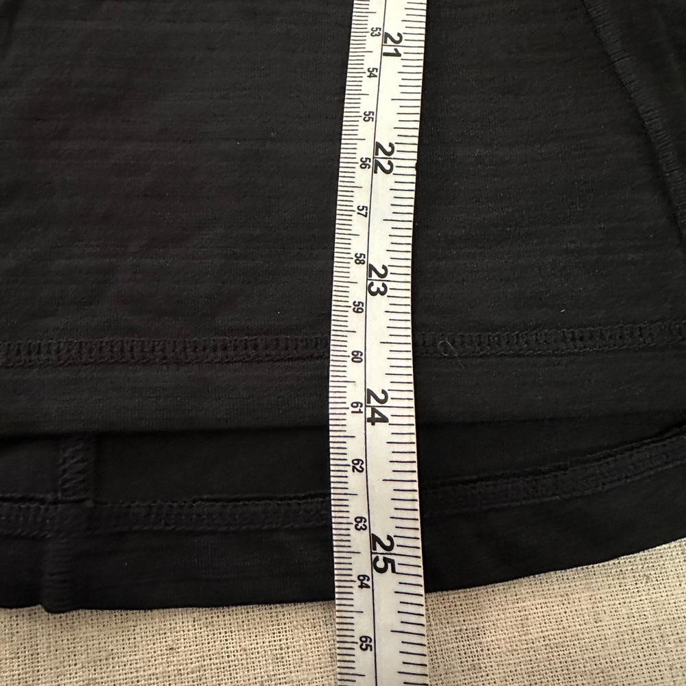 Athleta Black Women's performance Athletic Top. Size Small. Cycling, running ect - Picture 4 of 8
